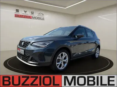 Gebraucht Seat Arona FR 110 PS (80 kW) 2023 Grau SUV