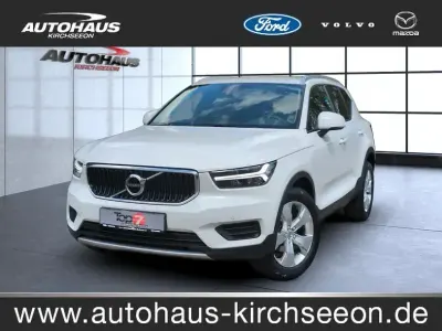 Gebraucht Volvo XC40 Momentum 163 PS (119 kW) 2022 Weiß SUV
