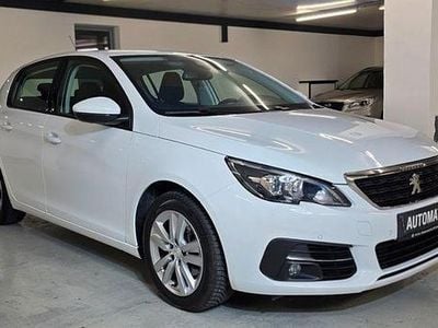 Weiß Gebraucht 2020 Peugeot 308 Limousine | 11.499 € (Fairer Preis)