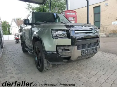 Gebraucht Land Rover Defender Dynamic 400 PS (294 kW) 2021 Grün SUV