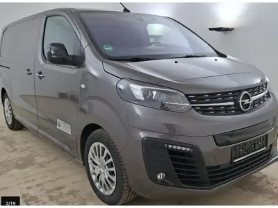 Gebraucht Opel Vivaro-e Combi 100 kW (136 PS) 2023 Moonstone grey (metallic) Van / Kleinbus