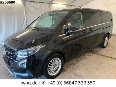 Second-hand Mercedes V300 Avantgarde 237 CP (174 kW) 2025 Negru Monovolum