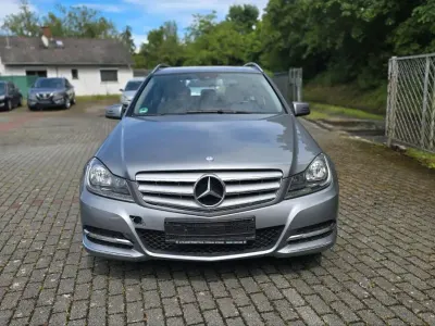 Gebraucht Mercedes C220 170 PS (125 kW) 2011 Grau Kombi