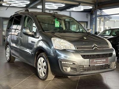 Grau Gebraucht 2017 Citroën Berlingo SELECTION Van / Kleinbus | 8.390 € (Fairer Preis)