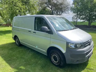 Używany VW Transporter 102 KM (75 kW) 2011 Srebrny Van