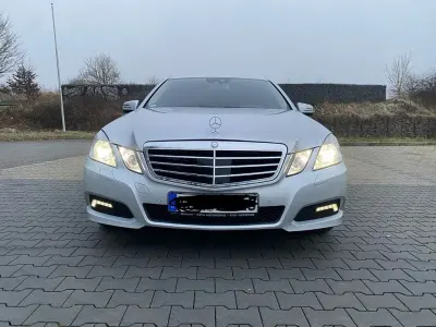 Gebraucht Mercedes E350 231 PS (169 kW) 2010 Silber Limousine