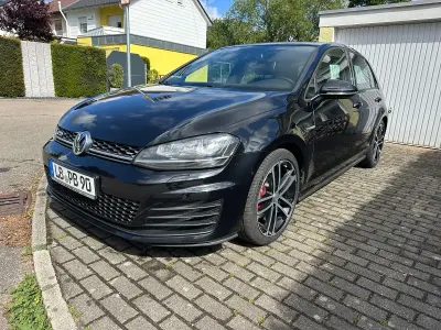 Second-hand VW Golf VII GTD 184 CP (135 kW) 2016 Negru Berlinǎ