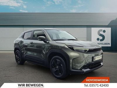 Neu Toyota Urban Cruiser 127 kW (174 PS) 2026 Land breeze green metallic SUV