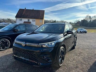 Usata VW Tiguan R-line 150 CV (110 kW) 2025 Nero SUV