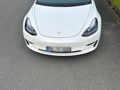 Second-hand Tesla Model 3 367 kW (500 CP) 2022 Alb Berlinǎ