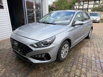 Usata Hyundai i30 Select 116 CV (85 kW) 2021 Argento Berlina