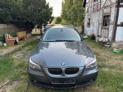 BMW 525