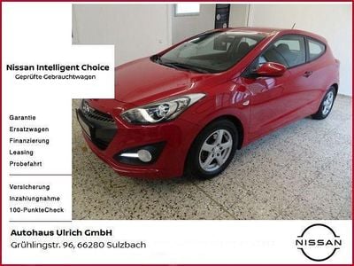 Gebraucht Hyundai i30 Classic 99 PS (72 kW) 2014 Rot Coupé