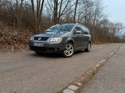 Gebraucht VW Touran Trendline 140 PS (102 kW) 2004 Grau Van / Kleinbus