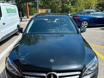 Gebraucht Mercedes C220 170 PS (125 kW) 2018 Schwarz Kombi
