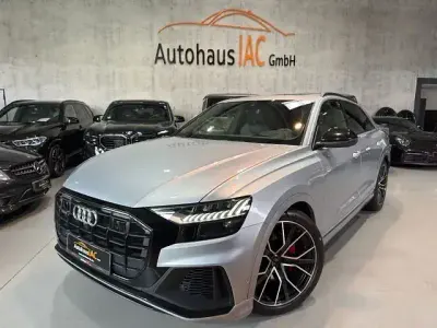 Używany Audi Q8 S-Line 286 KM (210 kW) 2019 Srebrny SUV