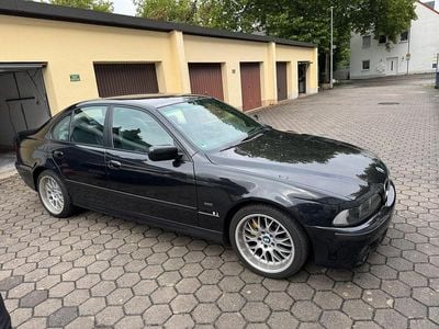 BMW 525