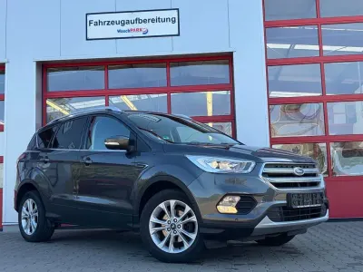 Gebraucht Ford Kuga Cool & Connect 150 PS (110 kW) 2018 Schwarz SUV