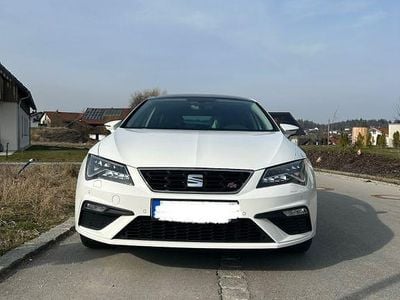Gebraucht Seat Leon FR 131 PS (96 kW) 2019 Weiß Limousine