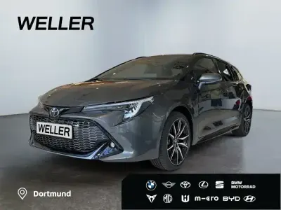 Neu Toyota Corolla Hybrid Sport 196 PS (144 kW) 2026 Grey metallic (1g3) / black mica (209) (grau) Kombi
