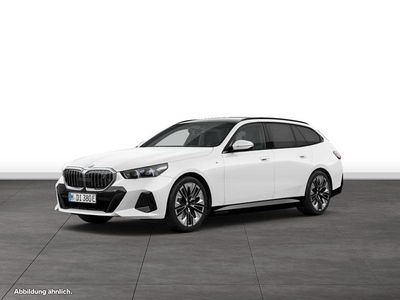 Gebraucht BMW i5 M Sport 250 kW (340 PS) 2025 Weiß Kombi