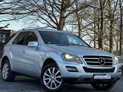 Gebraucht Mercedes ML350 231 PS (169 kW) 2011 Silber SUV