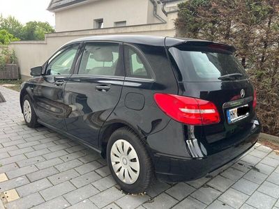 Mercedes B180