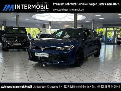 Gebraucht VW Passat Style 265 PS (194 kW) 2025 Blau Kombi