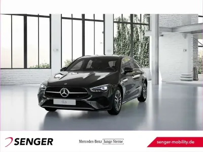 Gebraucht Mercedes CLA200 Shooting Brake 163 PS (119 kW) 2025 Schwarz Kombi
