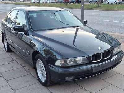 BMW 528