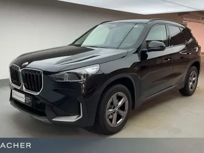 Gebraucht BMW X1 Sport Line 163 PS (119 kW) 2025 Saphirschwarz metallic SUV