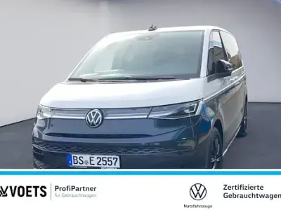 Gebraucht VW Multivan Life 150 PS (110 kW) 2025 Blau Van / Kleinbus