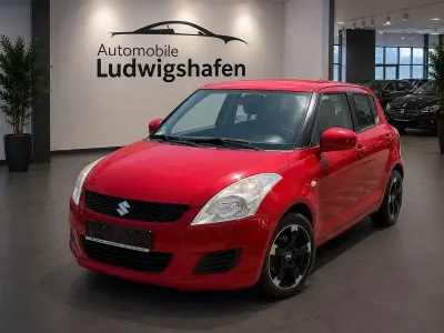 Gebraucht Suzuki Swift Club 94 PS (69 kW) 2010 Rot Kleinwagen