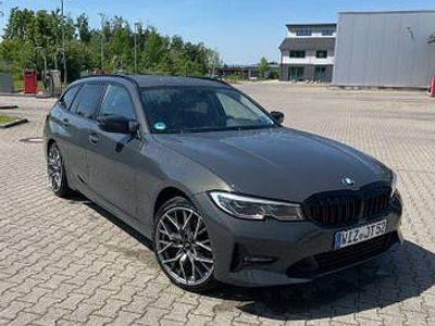 Second-hand BMW 318 150 CP (110 kW) 2020 Gri Break