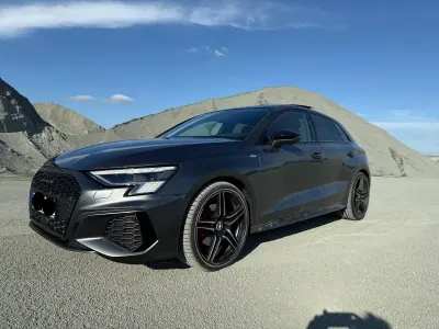 Gebraucht Audi A3 Ambiente 190 PS (139 kW) 2023 Grau Limousine