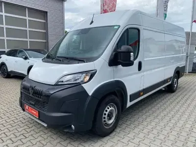 Gebraucht Peugeot Boxer 140 PS (102 kW) 2025 Weiss Van