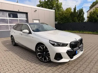 Gebraucht BMW 520 Performance 197 PS (144 kW) 2024 Weiß Kombi