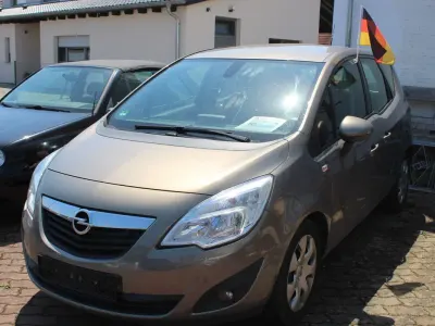 Gebraucht Opel Meriva Edition 101 PS (74 kW) 2010 Grau Van / Kleinbus
