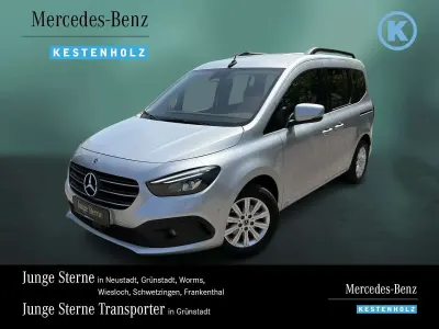 Gebraucht Mercedes T180 Progressive 116 PS (85 kW) 2025 Helvinsilber Van / Kleinbus