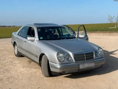Gebraucht Mercedes E200