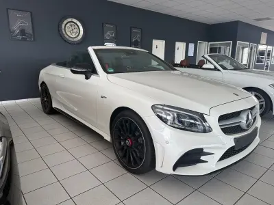 Używany Mercedes C43 AMG AMG 390 KM (286 kW) 2019 Biały Kabriolet
