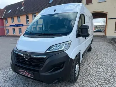 Second-hand Opel Movano Edition 140 CP (102 kW) 2022 Alb Van