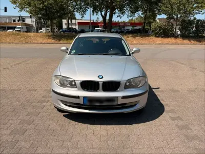 Gebraucht BMW 118 143 PS (105 kW) 2007 Silber Kleinwagen