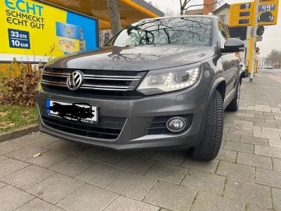 Gebraucht VW Tiguan Sportline 160 PS (117 kW) 2015 Grau SUV