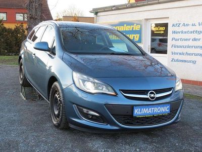 Blau Gebraucht 2013 Opel Astra Innovation Kombi | 7.940 € (Fairer Preis)