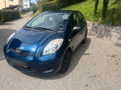 Gebraucht Toyota Yaris 69 PS (50 kW) 2010 Blau Kleinwagen
