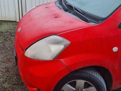 Rot Gebraucht 2008 Daihatsu Sirion Kleinwagen | 1.000 € (Superpreis)