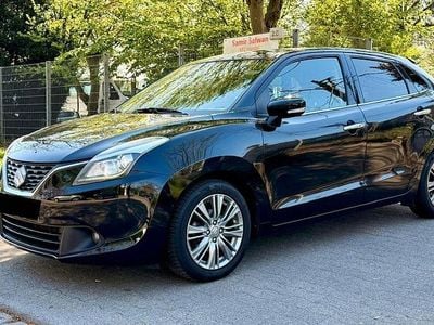 Begagnad Suzuki Baleno Comfort 90 HK (66 kW) 2016 Svart Halvkombi