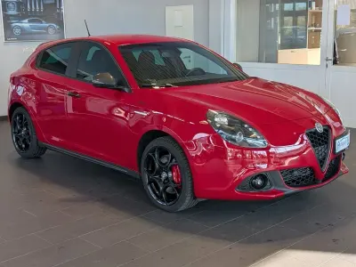 Gebraucht Alfa Romeo Giulietta 120 PS (88 kW) 2021 Rot Limousine