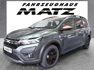 Grün Neu 2025 Dacia Jogger Extreme Van / Kleinbus | 21.495 € (Fairer Preis)